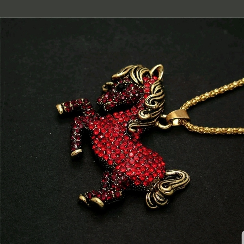 Horse necklace